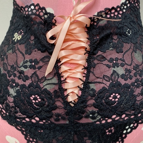 Vintage Victoria’s Secret high waisted lace corset back panty - Picture 6 of 6